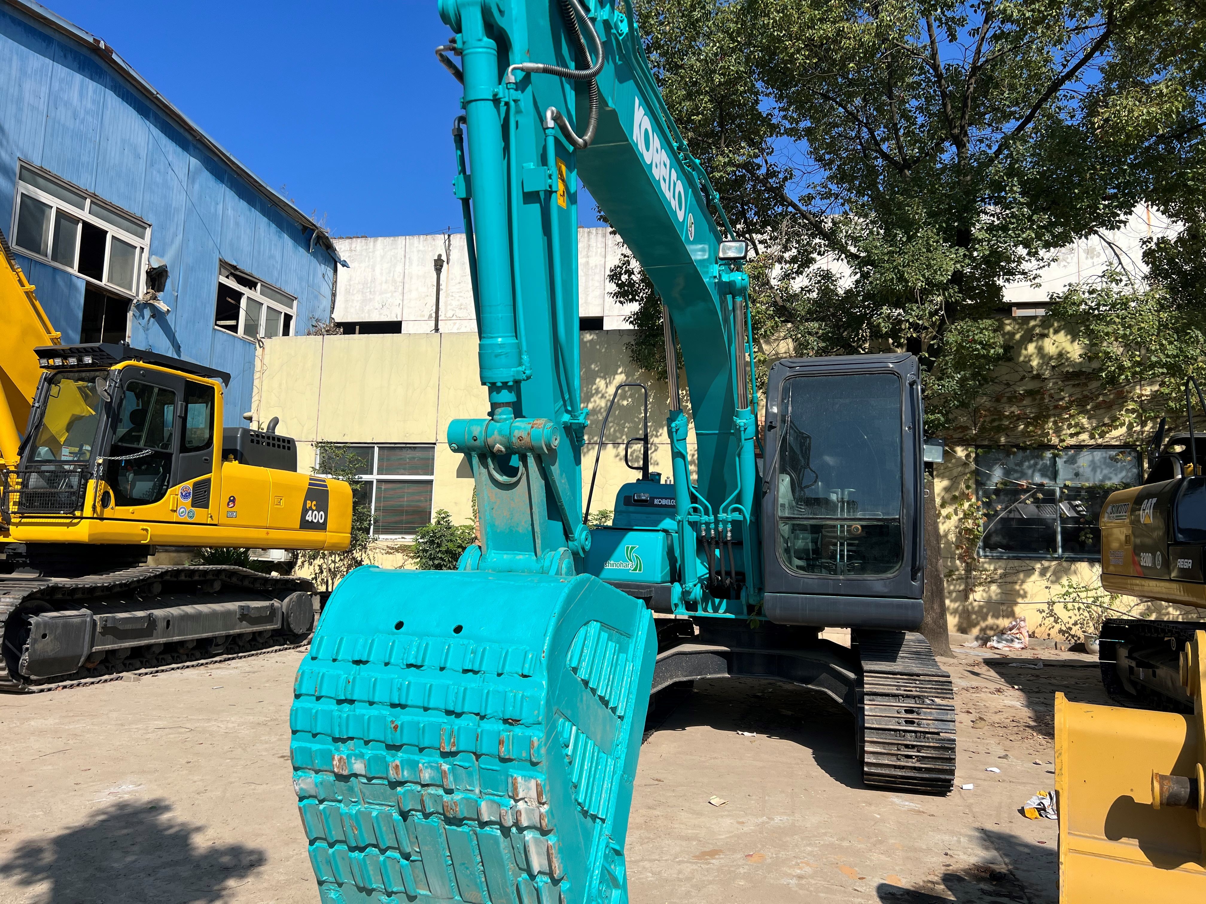 Second Hand Excavator Kobelco Sk140lc 8 Crawler Excavator Crane Weight 13.3t