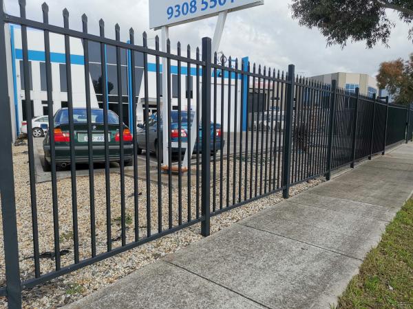 Cheap Garden Protecting Tubular Metal Fence 1.3m Tall for sale