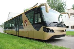 Quality Professional 13 Seat Airport Coaches Apron Bus With Cummins Engine wholesale
