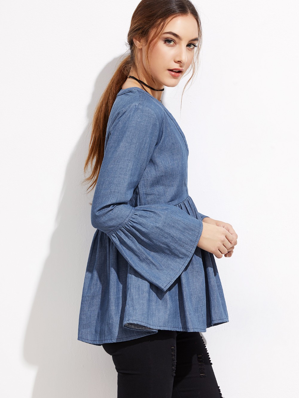Ladies tops deep v-neckline cap sleeves denim shirt for women