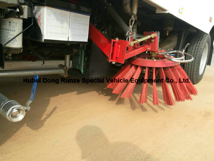 Multifunctional ISUZU Road Cleaning Truck , Vacuum Broom Sweeper Truck