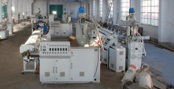 Double Screw Plastic Pipe Manufacturing Machine PVC Fiber Reinforced Soft Pipe