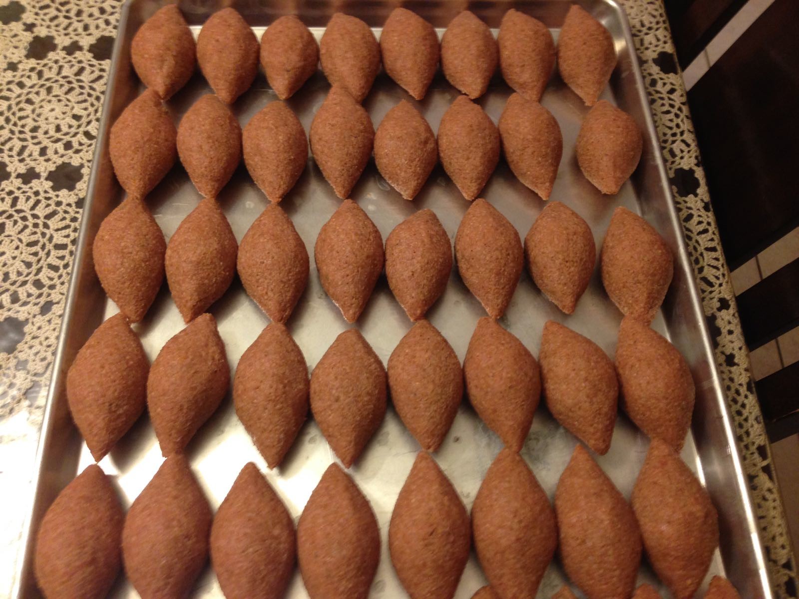 Desktop Automatic Kubba Kibbeh Encrusting Machine For Bakery Equipment