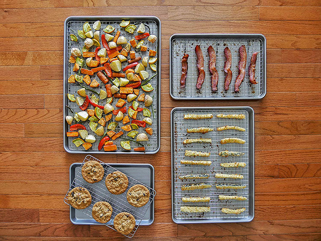 Stainless Steel Wire Mesh Baking Tray , Bakeable Cooling Rack Set