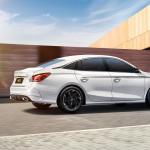 E-mark Sedan MG5 Car 180km/h Speed 6L/100km Consumption Safe Airbags 2680mm