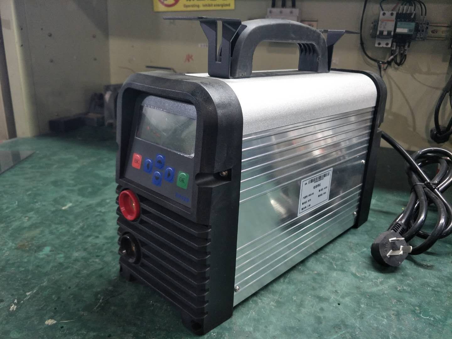 HDPE Pipe Electrofusion Welding Machine 220V ，2.2 KW electrofusion pipe welder
