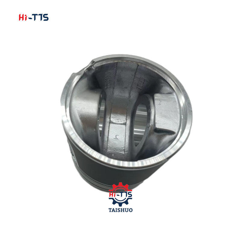 Diesel Engine Piston D704 BF4M1013 Engine Piston 1004015-D704 60354467