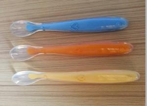 Quality HOT SALE beauty Baby soft silicone spoon wholesale