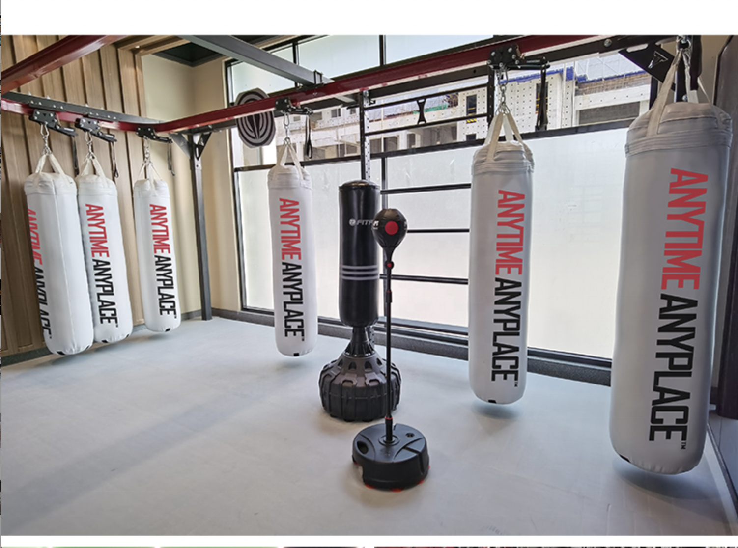 Durable Boxing Punch Bag PVC PU Leather Material Customized Colors