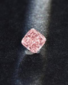 Quality Loose CVD Lab Created Diamond Fancy Light Pink Synthetic Diamond 1.56ct IGI Certified wholesale