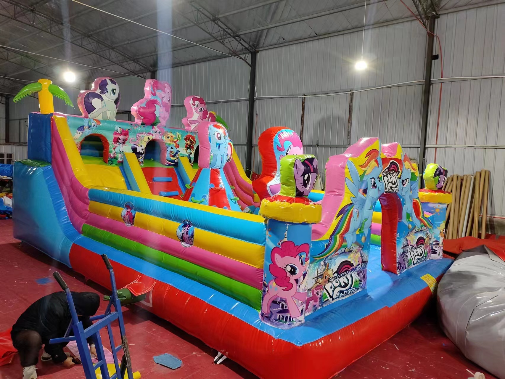 Custom Logo Printed Jumping Castle Inflatable Paw Bouncer for Kids' Entertainment