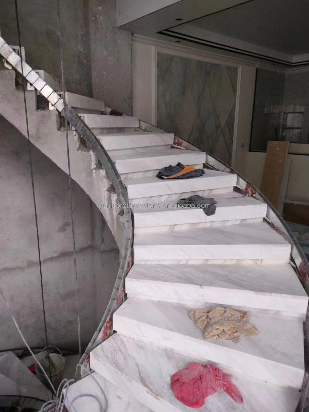 Modern LED Light Following Anti-Slip Indoor Staircase Crystal White Marble Design FOB