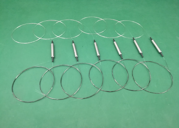 Polarizing beam splitter, 1550nm, splitting polarizations, 250um bare fiber, 0.8m length.