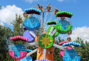 Quality China Manufacturer Amusement Park Ride Kids Funfair Mini Ferris Wheel for sale wholesale