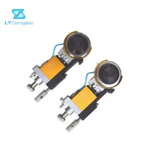 Quality 1000G/M2 Textile Machinery Accessories Air Pressure Blades 130 Type Pneumatic Knife Holders wholesale