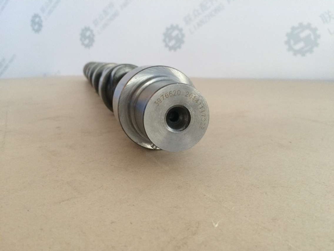 Cummins L ISLE Diesel Engine Parts Standard Genuine Heavy Truck Camshaft Assembly 3976620