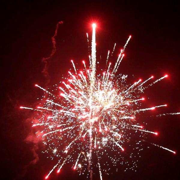 Chinese 138 Shots Colorful Sky Consumer Cake Fireworks Pyrotechnics For Outdoor