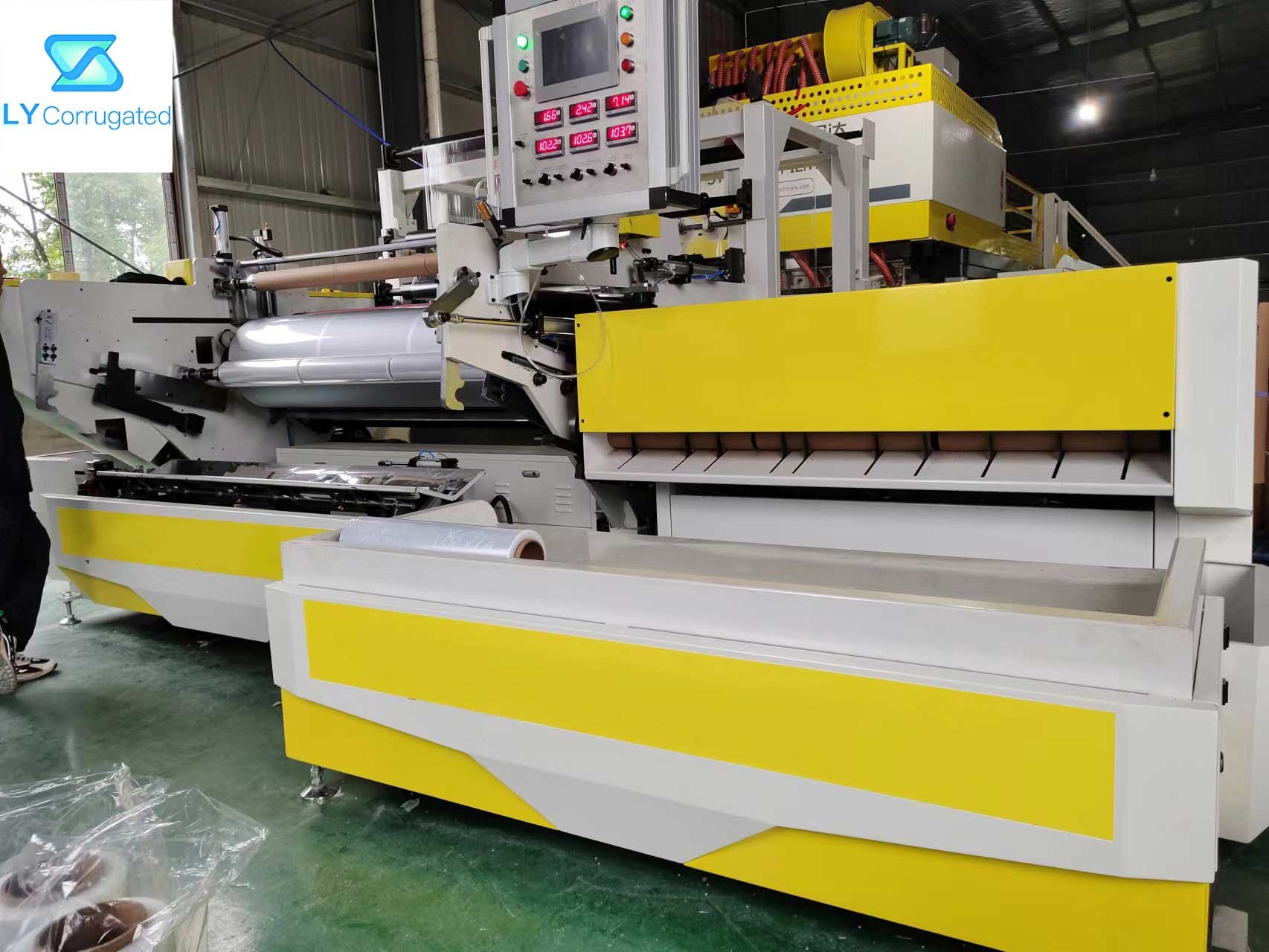 Free Paper Core 20 Micron Transparent Roll Stretch Film For Wrapping Machine