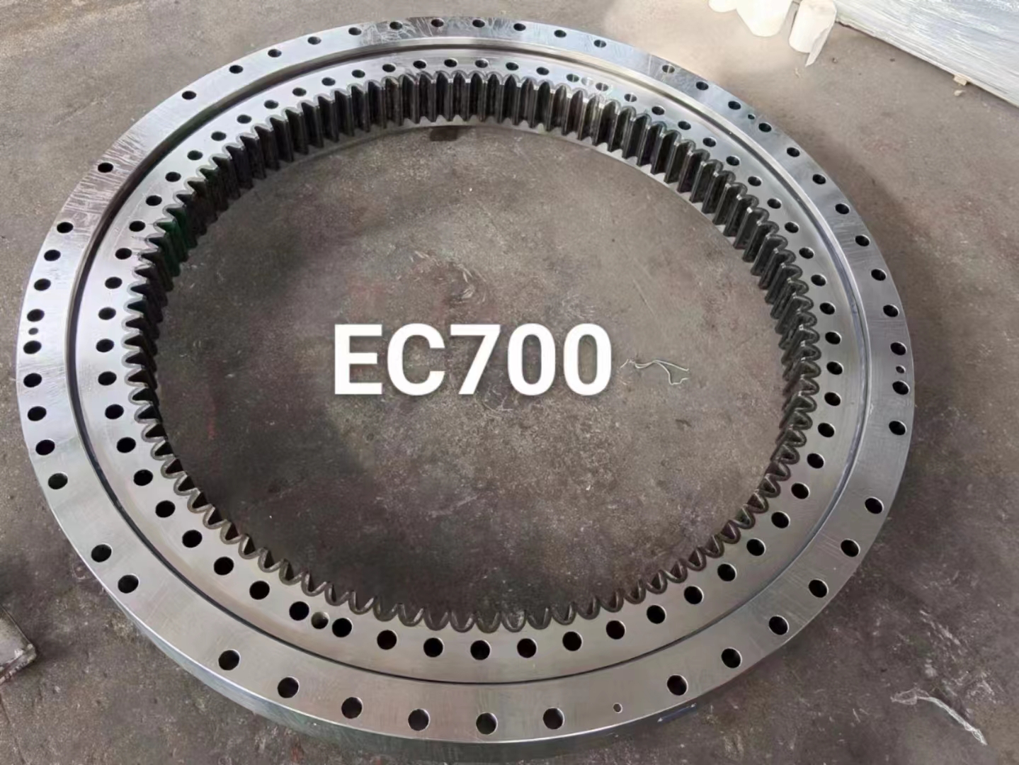 Volvo Excavator Slewing Bearing Part No.14563341 for EC160B/C/D Customizable Options