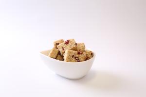 Quality Roasted Cranberry Sesame Crunchy Sweet Candy Cluster Snack No Food Color wholesale