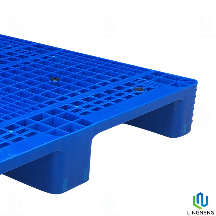 1100 X 1100 Heavy Duty Plastic Pallet Two Way Entry Euro Warehouse Plastic Forklift Pallets