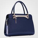 Navy Leather Shoulder Handbags , Waterproof PU Shoulder Tote Bags Zipper Closure