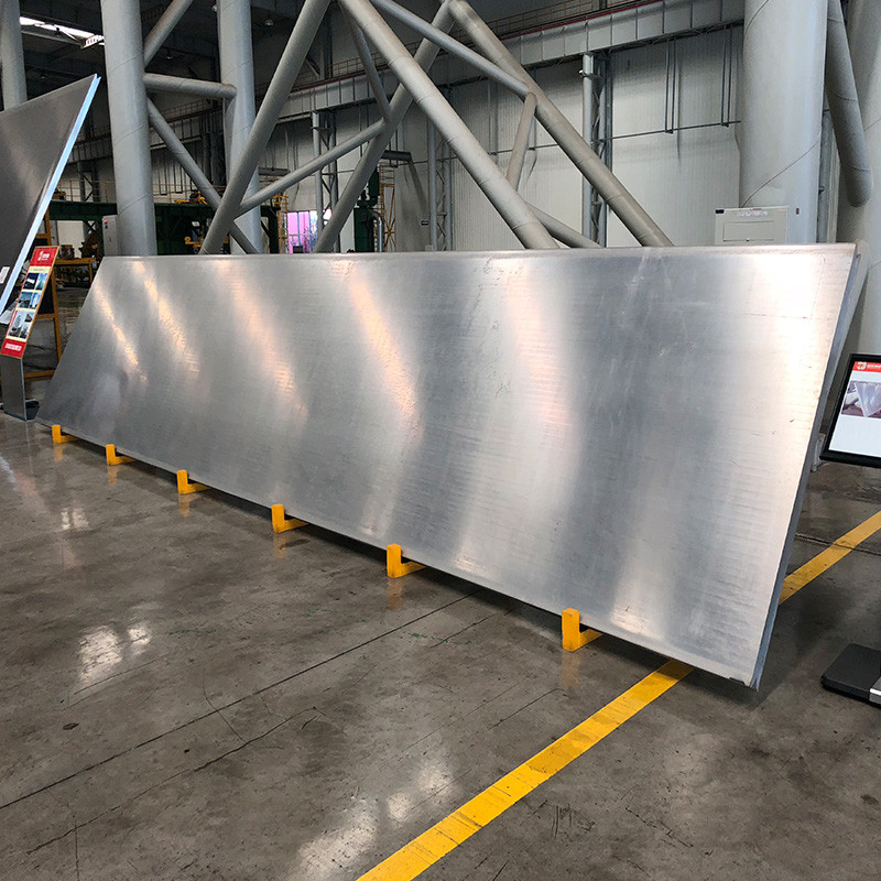 0.4 Mm 0.5 Mm 0.6 Mm 0.8 Mm Mirror Finish Aluminium Sheet Cladding For Ceiling Door 1060 1050