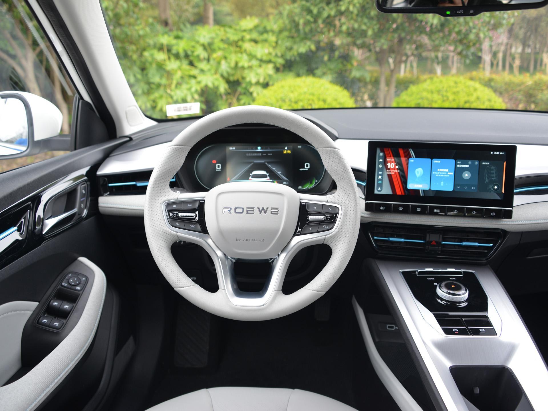 2023 2022 Maximum torque Nm 310 Maximum power 135KW Roewe Ei5 301km energy vehicles mini electric 4 wheeler suv 135KW