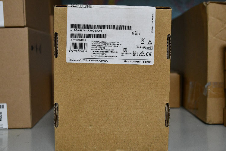 Siemens Ethernet Switch, 8 RJ45 port, 24V dc, 10/100Mbit/s Transmission Speed, DIN Rail, Wall Mount