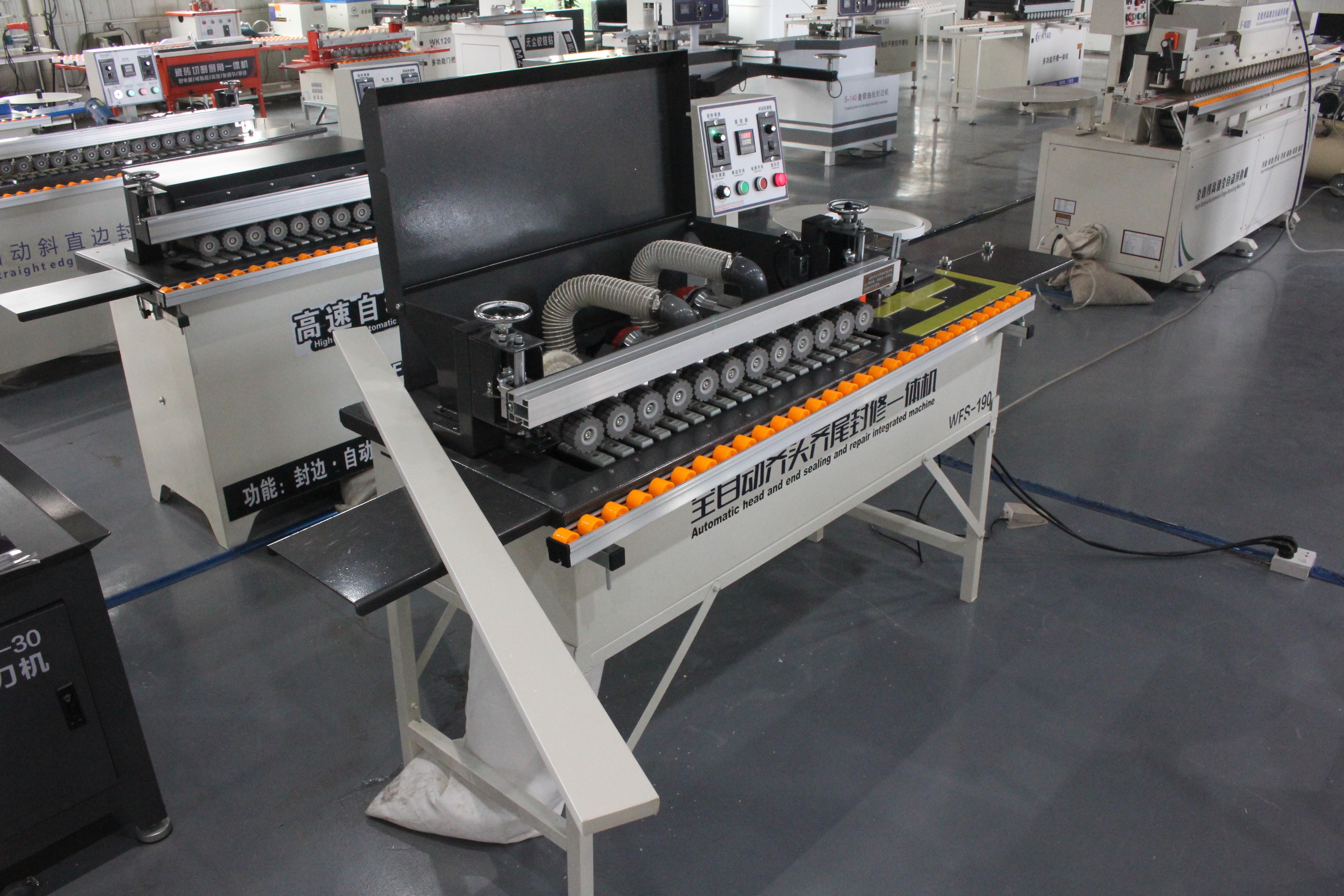 Woodworking Portable Automatic Edge Banding Machine 220/380v 1900*1300*560mm