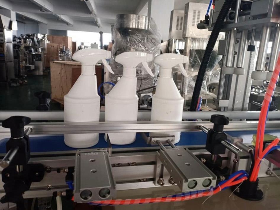 Tabletop Semi Automatic Bottle Capping Machine For Spray Nozzle Cap