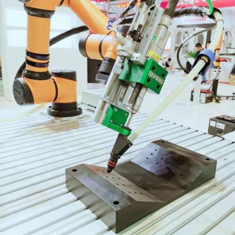 Collaborative Robot Of AUBO i16 Cobot With 6 Axis Robotic Arm For Tea Making As Service Robot