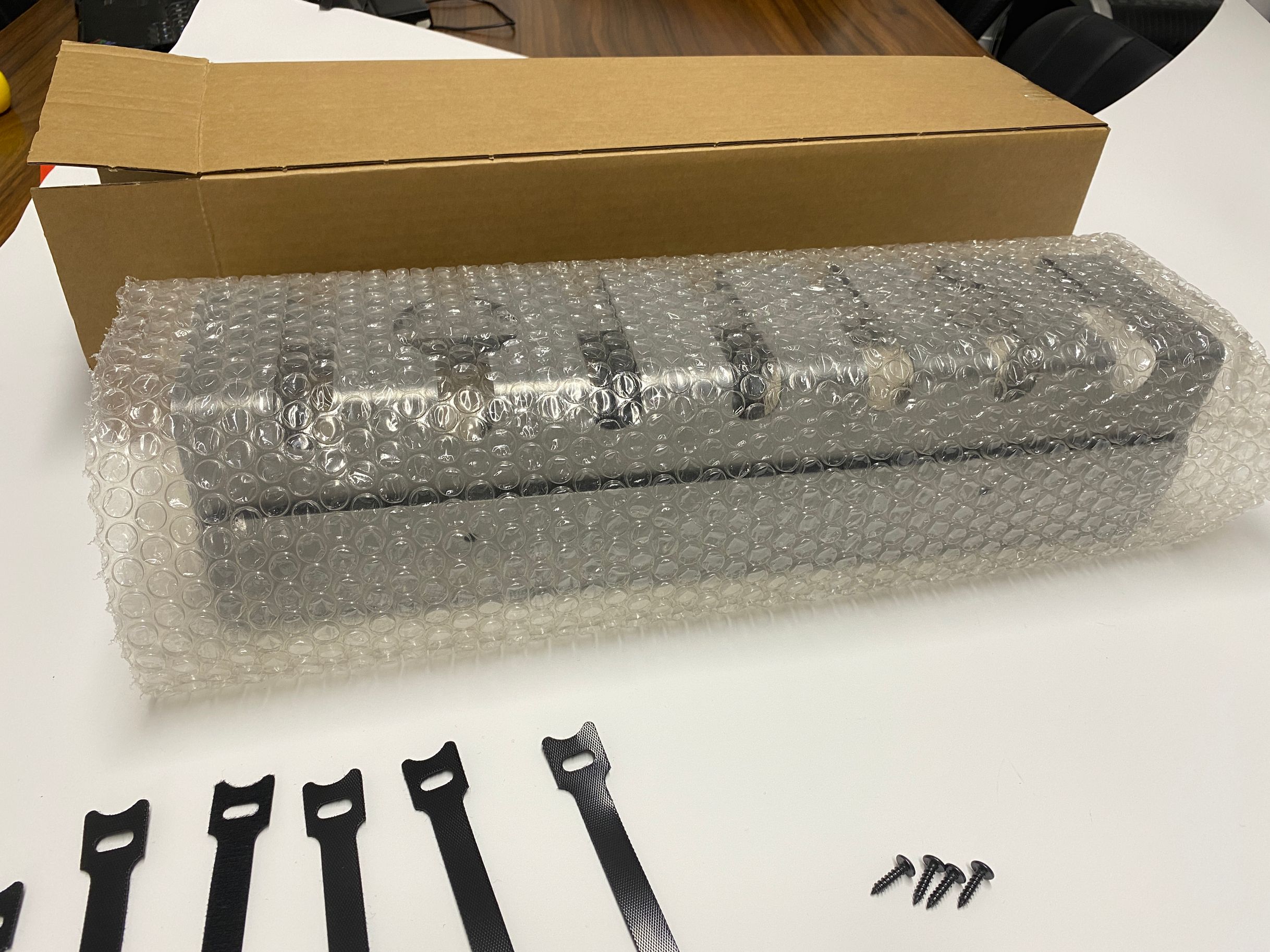 Maximize Productivity Single Tier Bolt Inserting Cable Duct for Under Table Cables