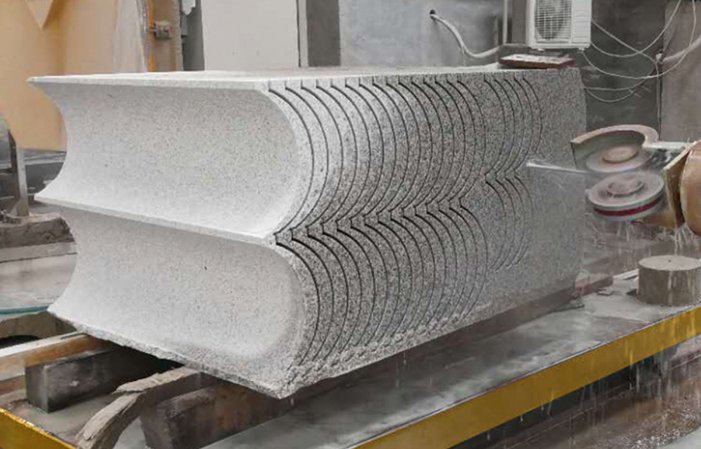 CNC Diamond Wire Saw Machine 11KW For Shapes Block Cutting