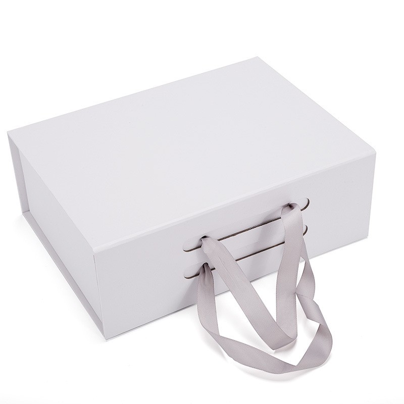 Shoe Clothing Gifts Cardboard Xmas Boxes Square With Magnet Closure OEM