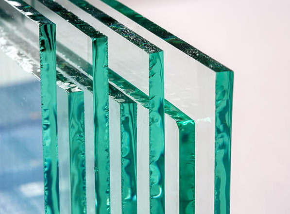 Qualified/High Transparency Clear Glass with Application to Building/Furniture/Automobile