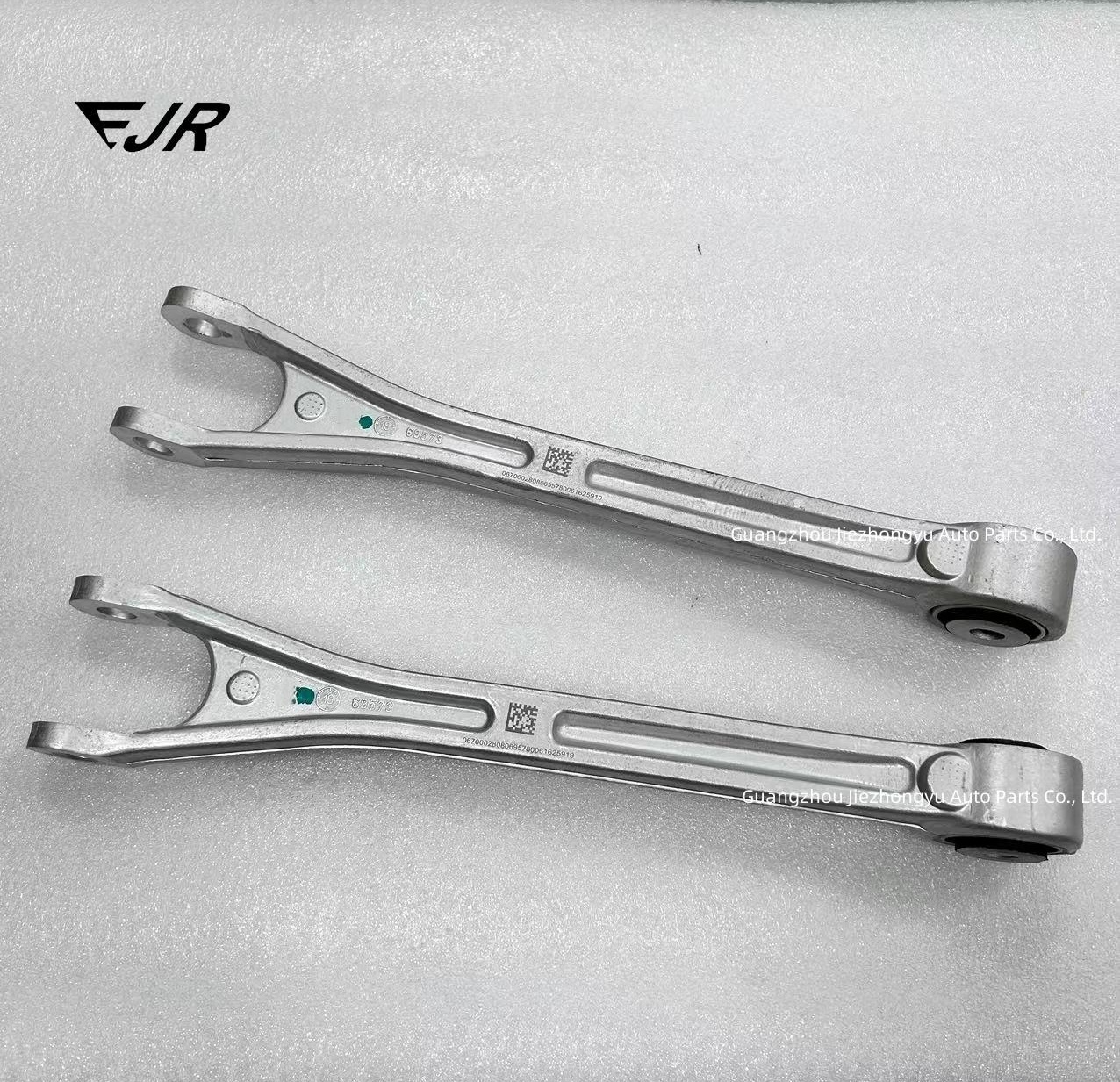 670002808 Automotive Rear Suspension Control Arm for Ghibli Levante Quattroporte 2017-2018