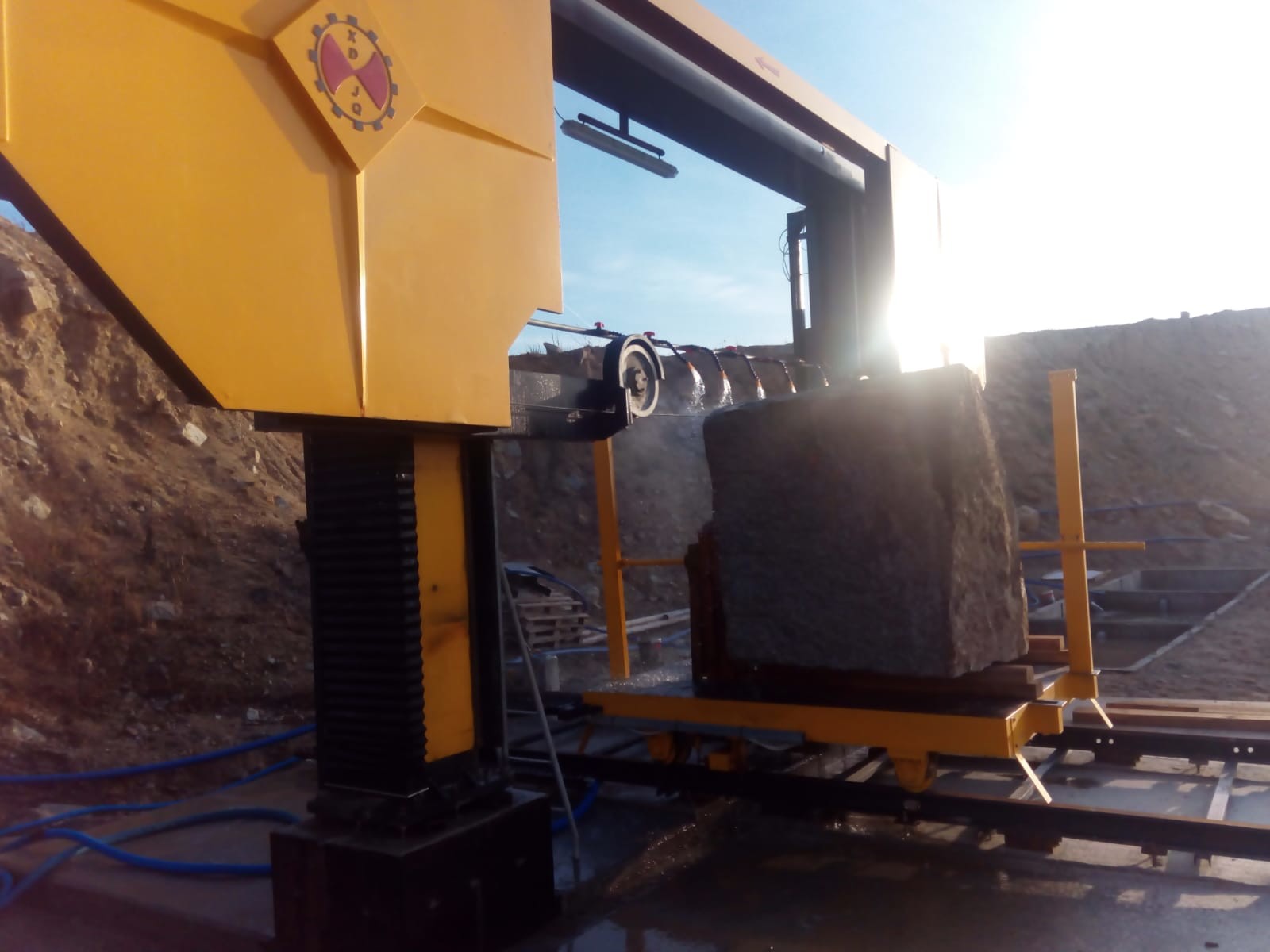Diamond Wire Saw Machine For Block Diving By PLC Control