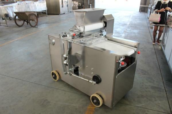 0.75kw Fortune Cookie Maker , Commercial Cookie Machine 100-180kg/H Production