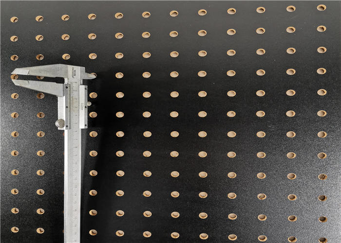 Indoor Supermarket 3.7mm MDF Pegboard With Hooks