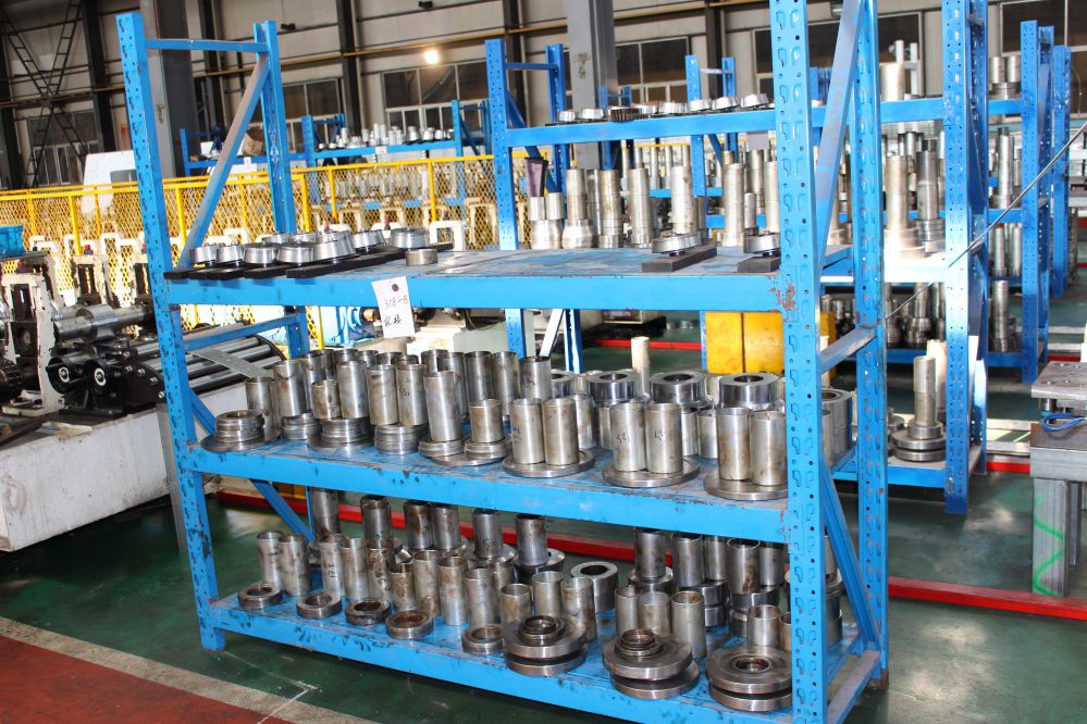 8Kg Z C Purlin Roll Forming Machine Full Automatic Steel Frame