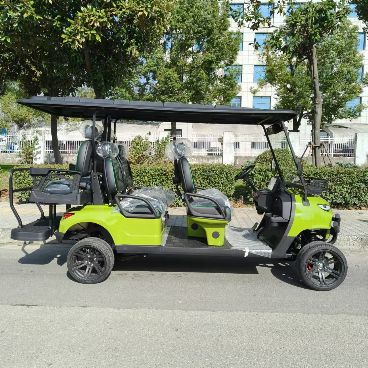 Premium Golf Cart: Combining Elegant Design Superior Comfort Exceptional Performance