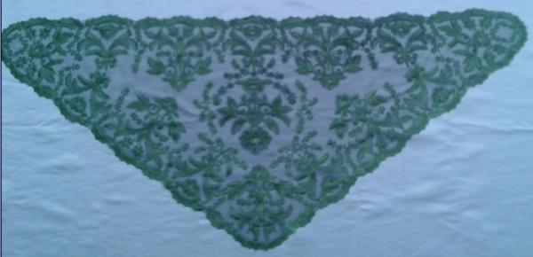Elegant Embroidered Barcelona veil Authentic Spanish Medallion Mantillas GREEN