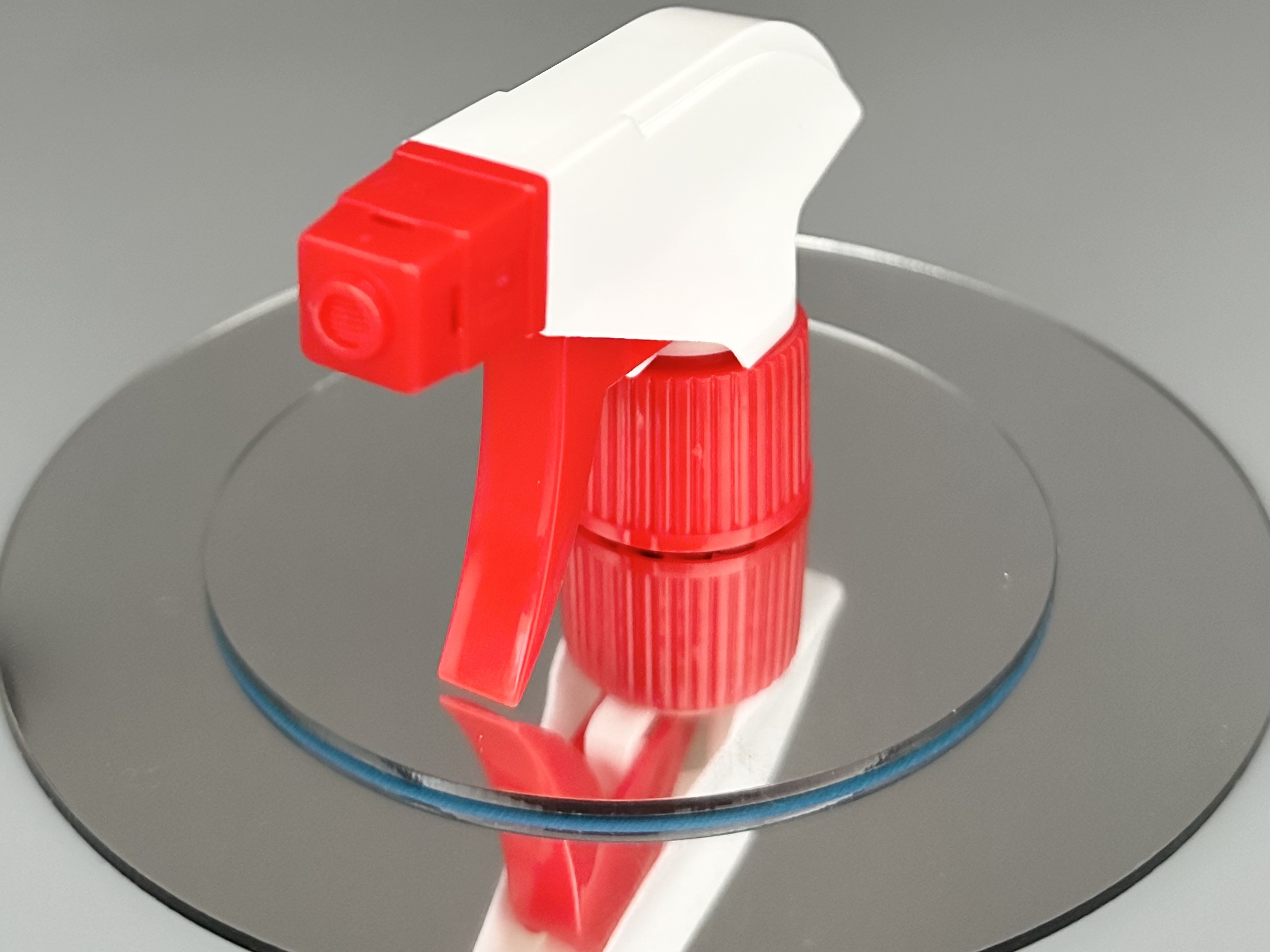 28mm Plastic Hand Trigger Sprayer Cleaning Sprayer with and 0.8ml/T Discharge Rate