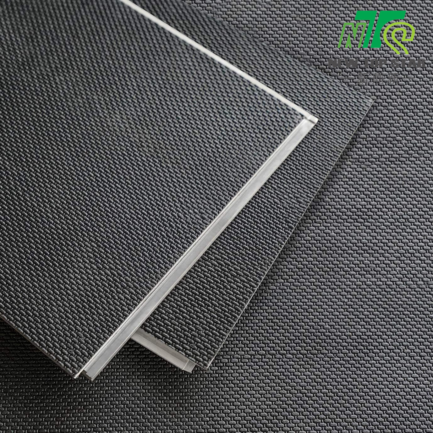 Black SPC Flooring Underlayment 7.5x Foaming Times 135kg/cbm Floor Soundproofing Underlay