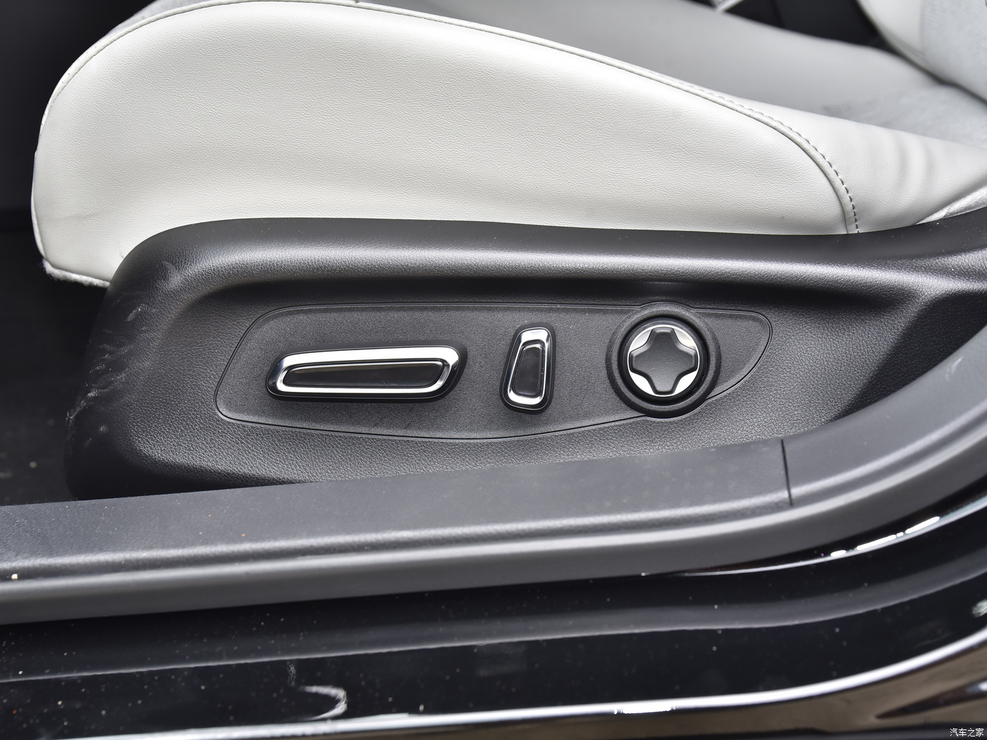 2024 Hon-da Inspire Hybrid EV Car Energy Vehicle Electric Sedan with Customized Fast Charging Time of 0.5h