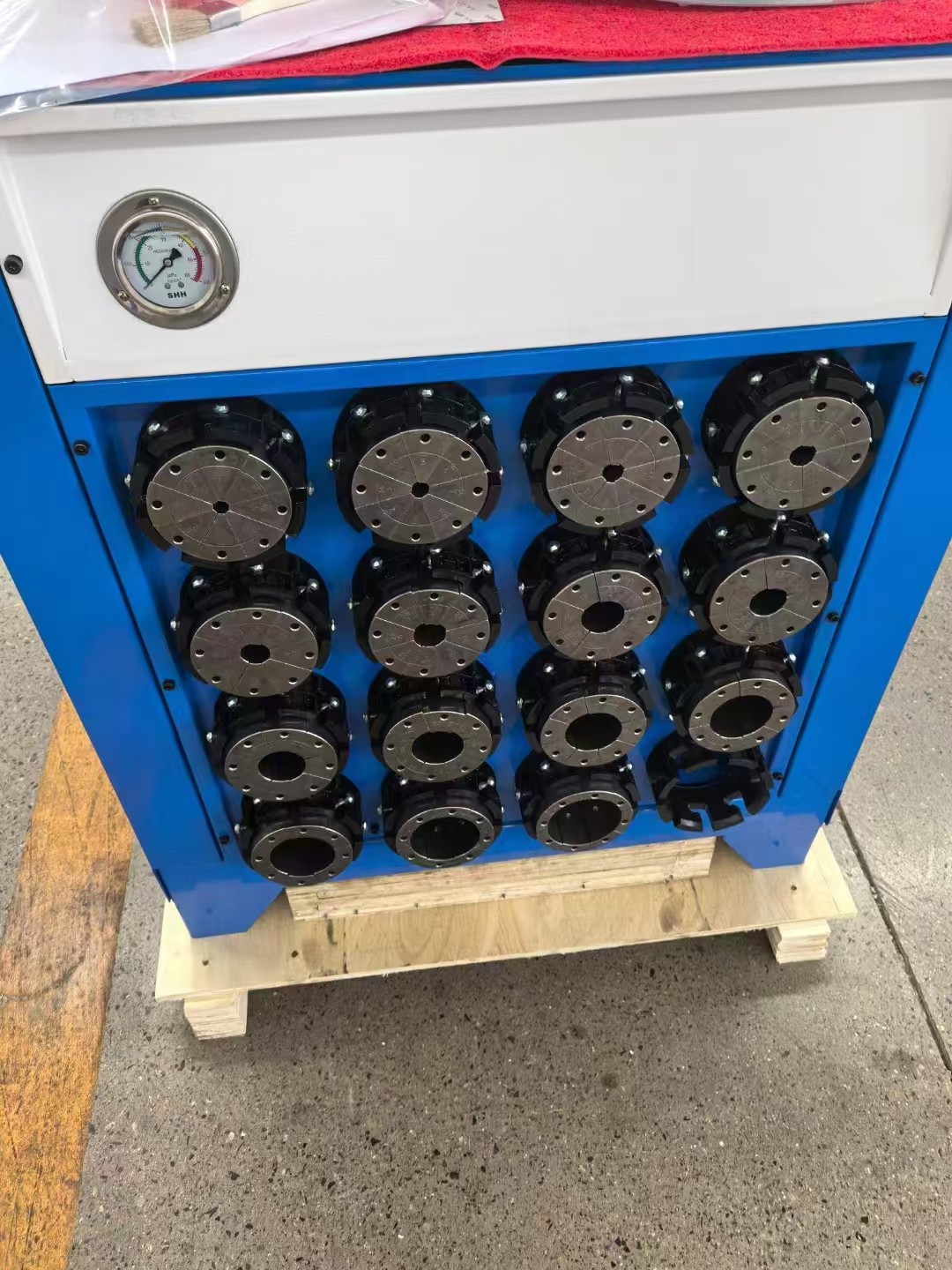 2 Inch Button Control Systerm 300 Pieces / Hour With Fast Change Moulds Tools Hydraulic Hose Pressing Machine Hydraulic Fitting Press Big Elbow