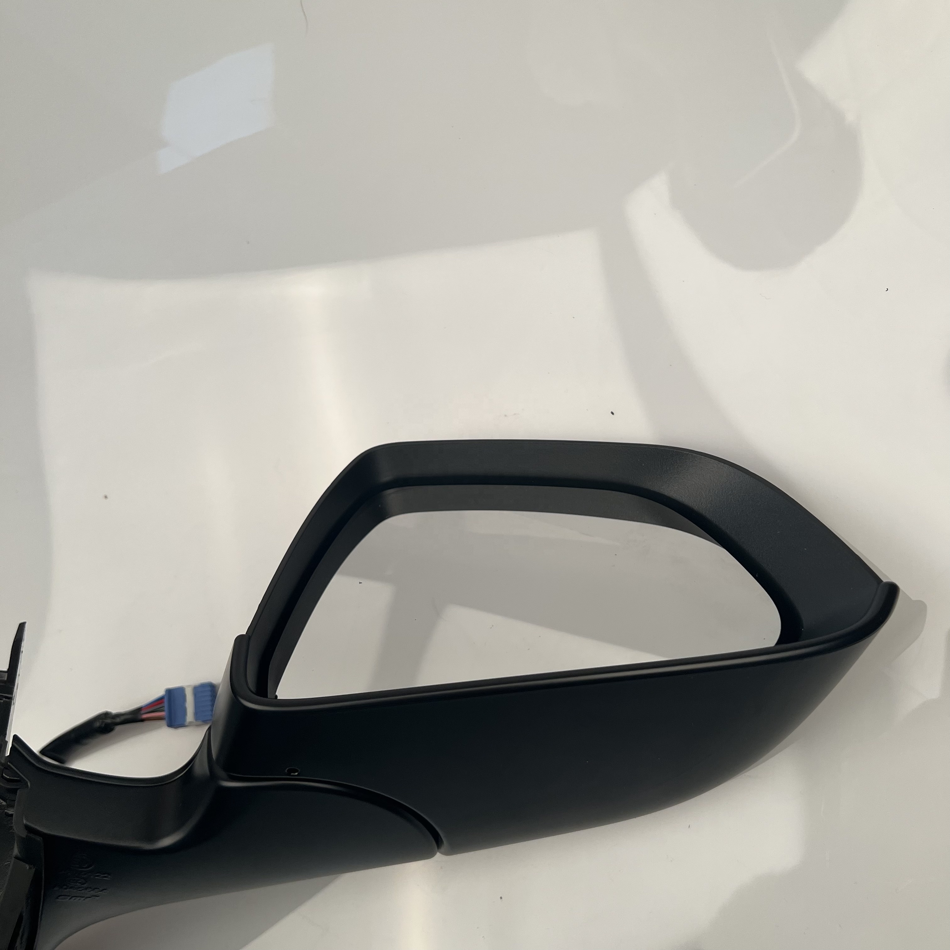 Plastic Glass Rearview Mirror for T e s l a model 3 OE 1617900-00-A at Competitive
