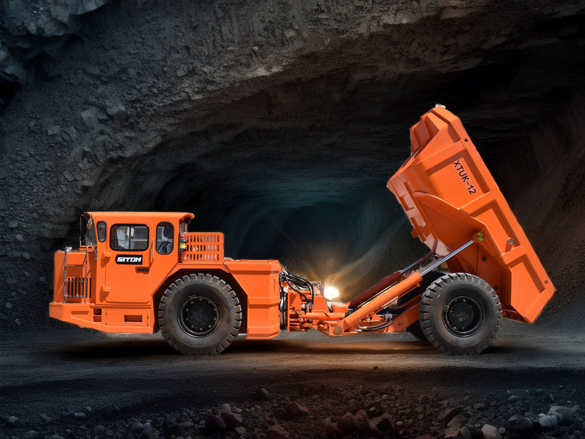 Underground Mining Transport Vehicles DERUI DRUK-12 Compact mine usage machine 12 tons load