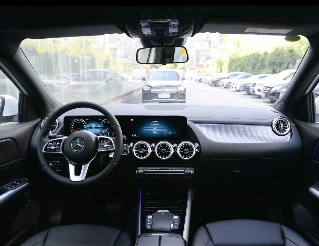 Mercedes-Benz 2023 GLA 200 Version 7 Gear DCT Compact SUV Maximum Power 120kw